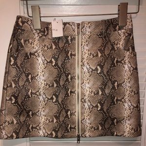 Cute Snakeskin Skirt!
